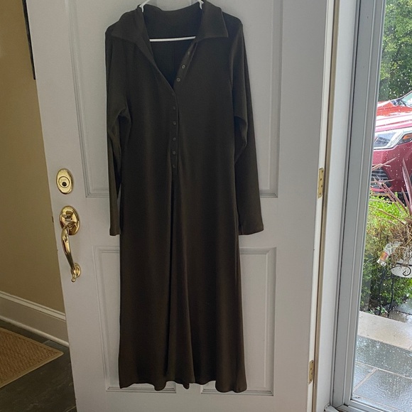 Ribbed Fit and Flare Henley Olive Green Midi Dress NEW XL - Picture 2 of 5